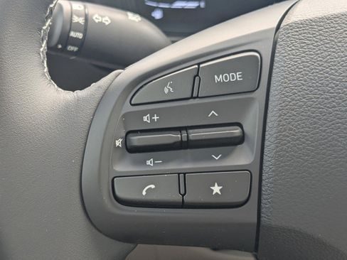 New 2026 Hyundai Venue SEL FWD image 28