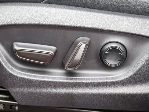 Certified 2023 Subaru Solterra AWD image 25