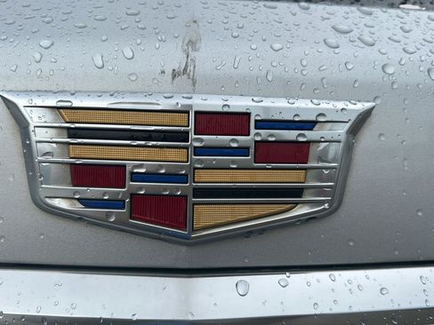 Used 2018 Cadillac XT5 FWD image 30