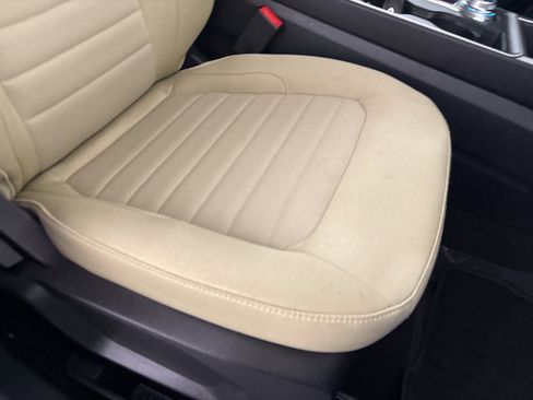 Used 2023 Ford Edge SE image 24