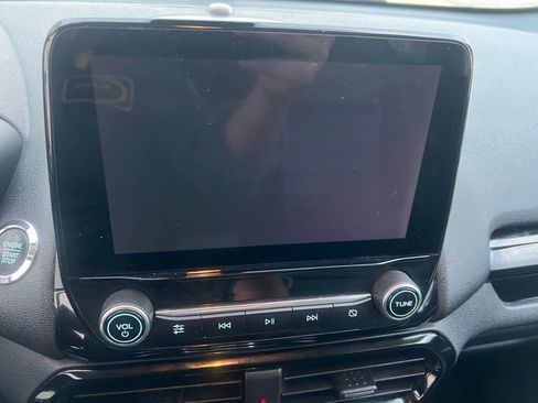 Used 2021 Ford EcoSport Titanium image 12