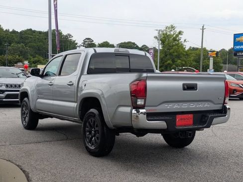 Used 2023 Toyota Tacoma SR5 RWD image 6