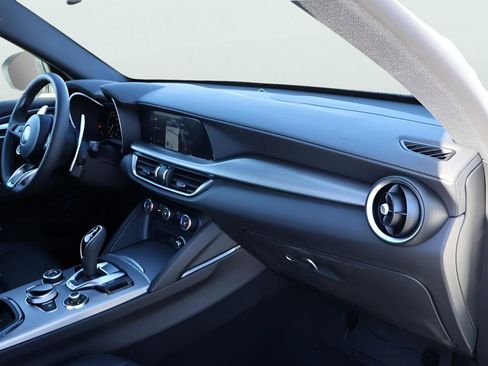 New 2025 Alfa Romeo Stelvio Sprint AWD/4WD image 11