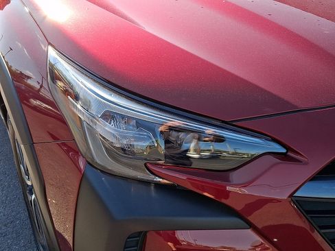 Certified 2025 Subaru Outback Premium AWD/4WD image 9