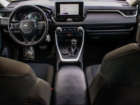 Used 2024 Toyota RAV4 LE image 33