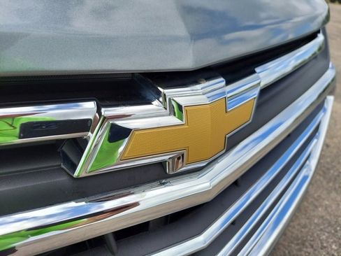 Used 2018 Chevrolet Equinox Premier image 14