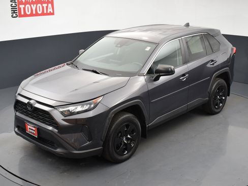 Used 2022 Toyota RAV4 LE AWD/4WD image 23