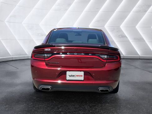 Used 2019 Dodge Charger SXT w/ Plus Group RWD image 5