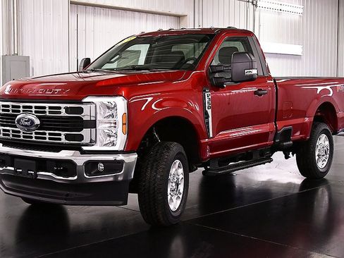 New 2026 Ford F350 XLT w/ 360-Degree Camera Package image 3