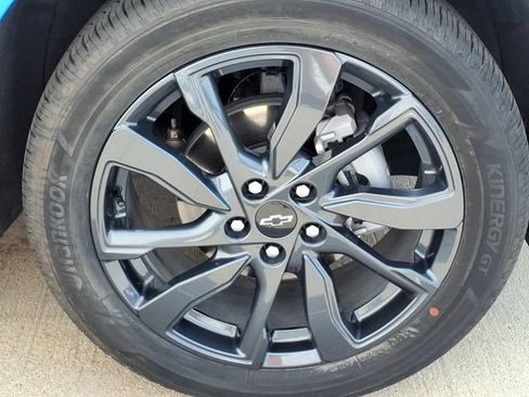 Certified 2024 Chevrolet Equinox RS w/ RS Leather Package AWD/4WD image 4