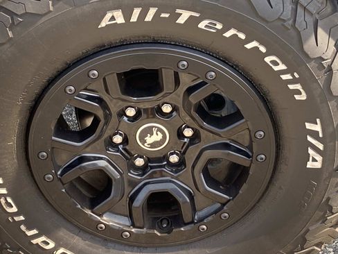 Used 2021 Ford Bronco First Edition AWD/4WD image 28