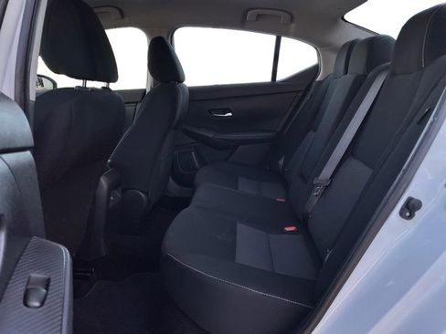 Used 2022 Nissan Sentra SV image 14