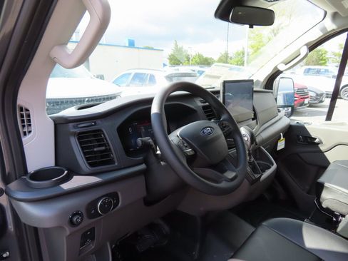 New 2026 Ford Transit 350 XL image 8
