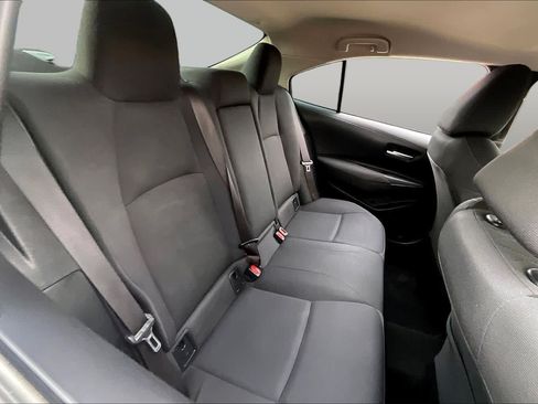 Used 2021 Toyota Corolla LE FWD image 15
