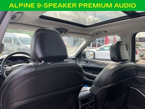 Used 2022 Jeep Grand Cherokee Limited AWD/4WD image 17