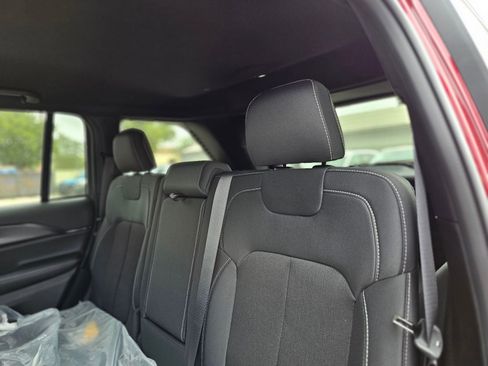New 2026 Jeep Grand Cherokee Laredo RWD image 25