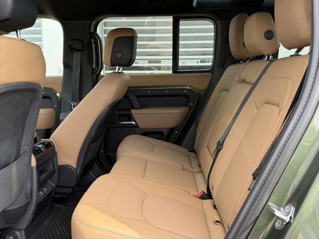 Used 2026 Land Rover Defender 110 X-Dynamic SE AWD/4WD image 15