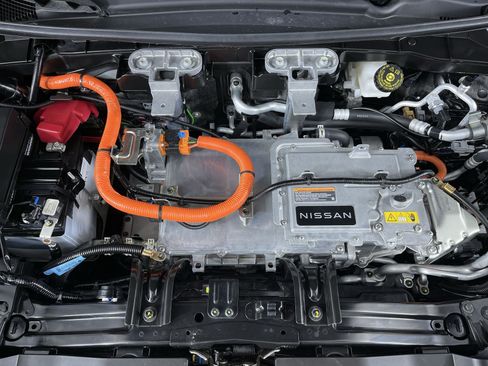 Certified 2024 Nissan Ariya AWD image 27