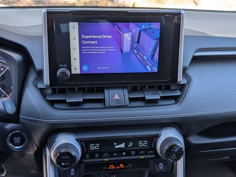 Used 2025 Toyota RAV4 XLE FWD image 17