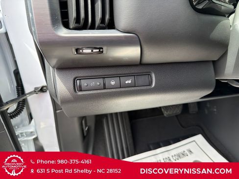 New 2026 Nissan Pathfinder SL FWD image 14