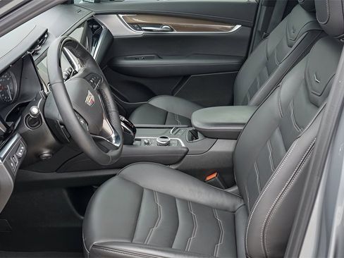 New 2025 Cadillac XT6 Premium Luxury w/ Platinum Package image 10