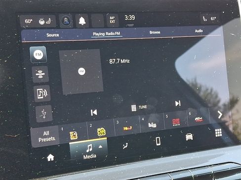 Used 2023 Jeep Compass Limited AWD/4WD image 17