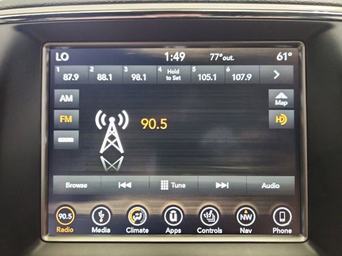 Used 2018 Jeep Grand Cherokee Altitude image 16