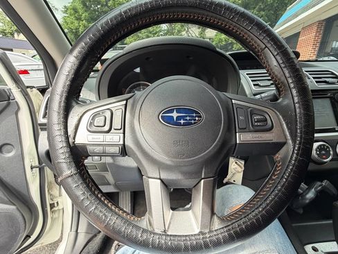 Used 2016 Subaru Crosstrek 2.0i Premium AWD/4WD image 11