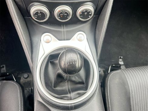 Used 2020 Nissan 370Z w/ Sport Package image 16