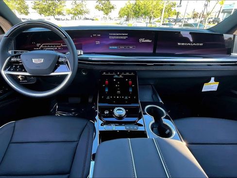 New 2026 Cadillac Escalade Sport w/ LPO, ONYX Package AWD/4WD image 7