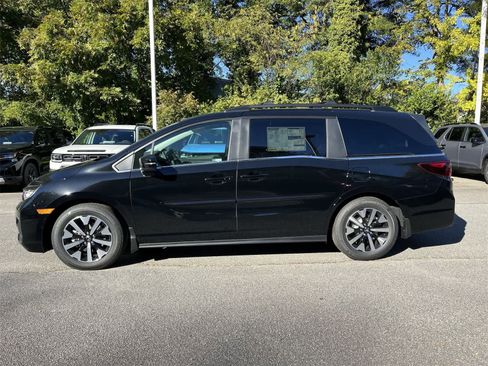 New 2026 Honda Odyssey EX-L image 2