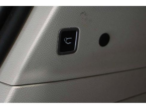 Used 2018 Chrysler Pacifica Touring Plus FWD image 24
