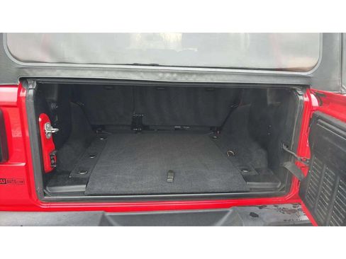 Used 2021 Jeep Wrangler Unlimited Sport image 9