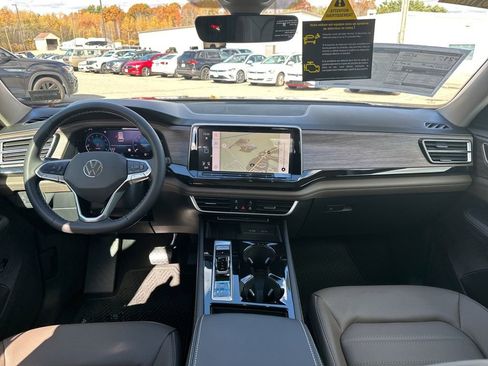 New 2026 Volkswagen Atlas SEL image 12