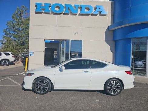 Used 2017 Honda Accord EX-L image 2