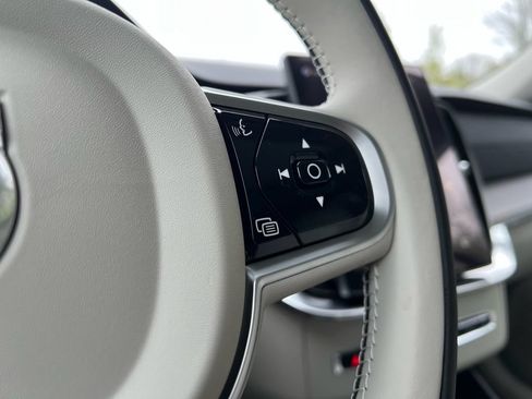 New 2026 Volvo XC90 B6 Ultra w/ Protection Package Premier AWD/4WD image 13