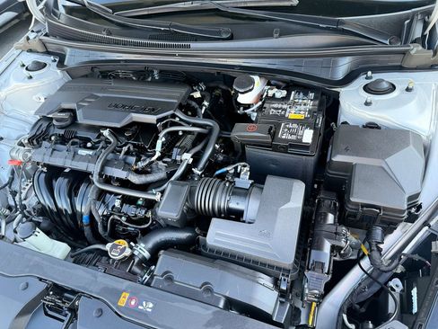 Used 2021 Hyundai Elantra Limited w/ Cargo Package FWD image 39