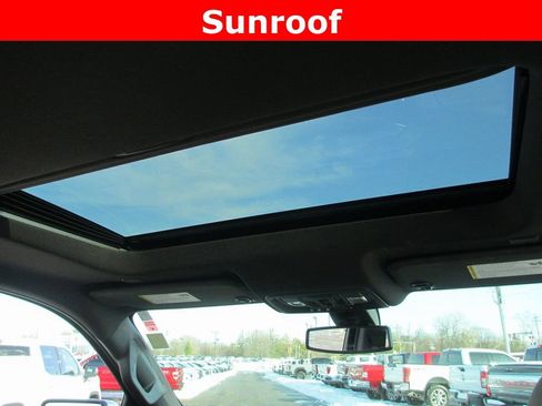 Used 2022 Chevrolet Silverado 1500 LTZ w/ LTZ Premium Package image 13