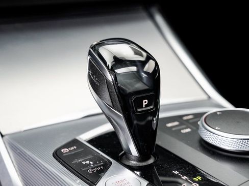 Used 2020 BMW 330i xDrive 330i xDrive w/ Convenience Package image 18