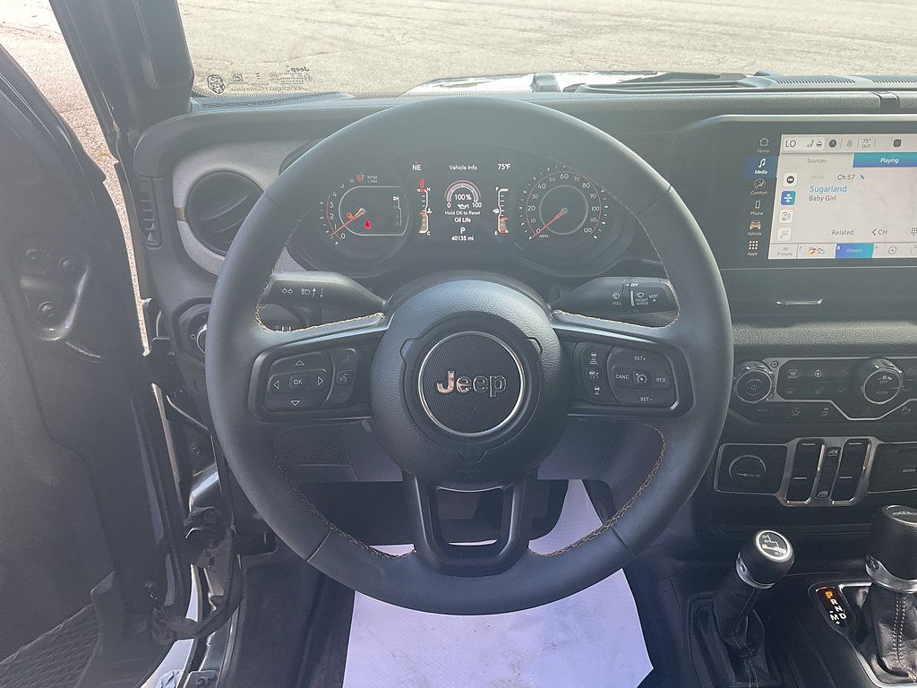 Used 2024 Jeep Gladiator Sport AWD/4WD image 11