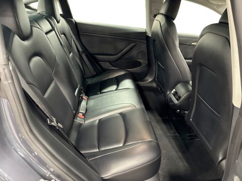 Certified 2022 Tesla Model 3 Long Range AWD/4WD image 11
