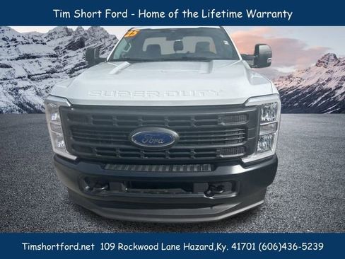 Used 2025 Ford F250 XL w/ XL Driver Assist Package image 2