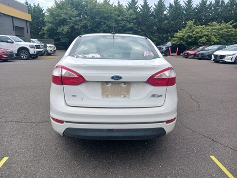 Used 2016 Ford Fiesta SE FWD image 6