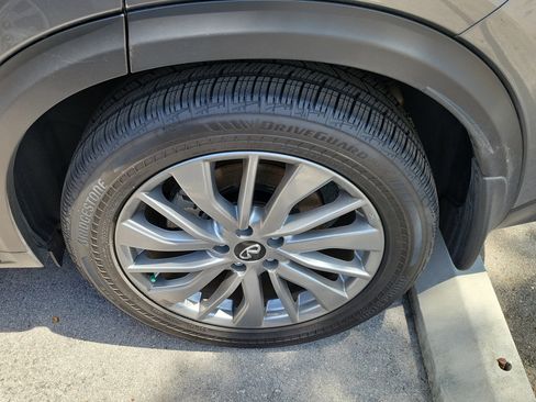 Used 2024 INFINITI QX50 Luxe FWD image 6