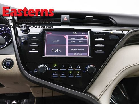 Used 2019 Toyota Camry LE w/ Convenience Package FWD image 12