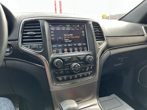 Used 2018 Jeep Grand Cherokee High Altitude image 39