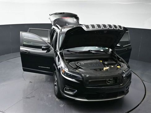 Used 2022 Jeep Cherokee Limited image 28