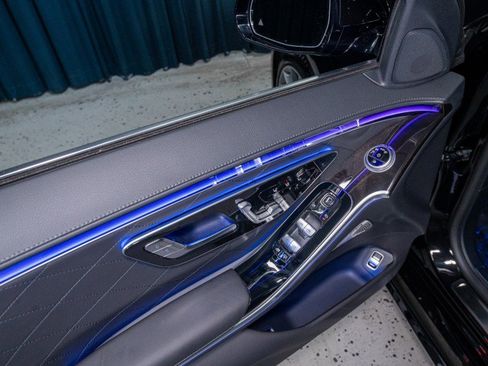 New 2026 Mercedes-Benz S 580e 4MATIC Sedan image 10