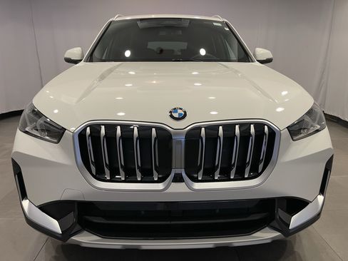 New 2026 BMW X1 xDrive28i w/ Technology Package AWD/4WD image 2