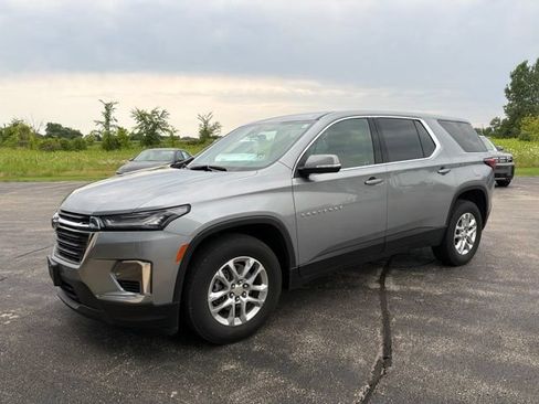 Used 2023 Chevrolet Traverse LS w/ Safety Package AWD/4WD image 1